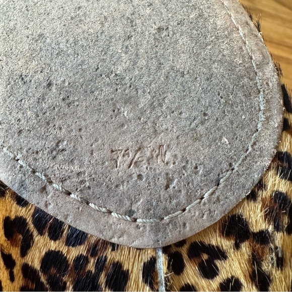 Kate Spade Shoes Women’s 7.5 Cheetah Print Flats with Gold Trim - Picture 10 of 11